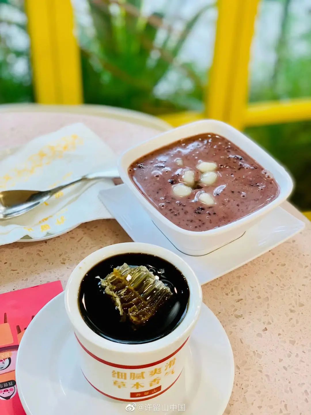 比蜜雪冰城还“牛掰”的生意,熬不过这个冬天?
