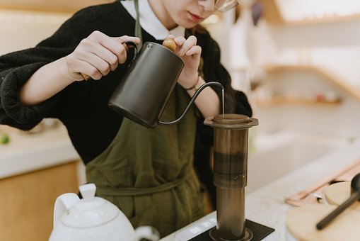 咖啡barista-6197867__340.jpg