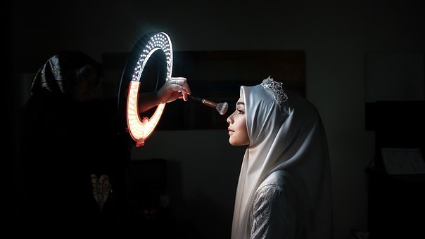 化妆woman-5443384__340.jpg
