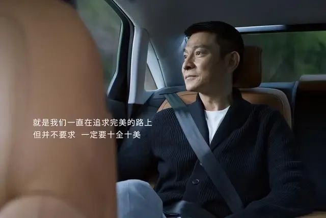 看哭全网的小狗广告翻车?反转来得太突然!
