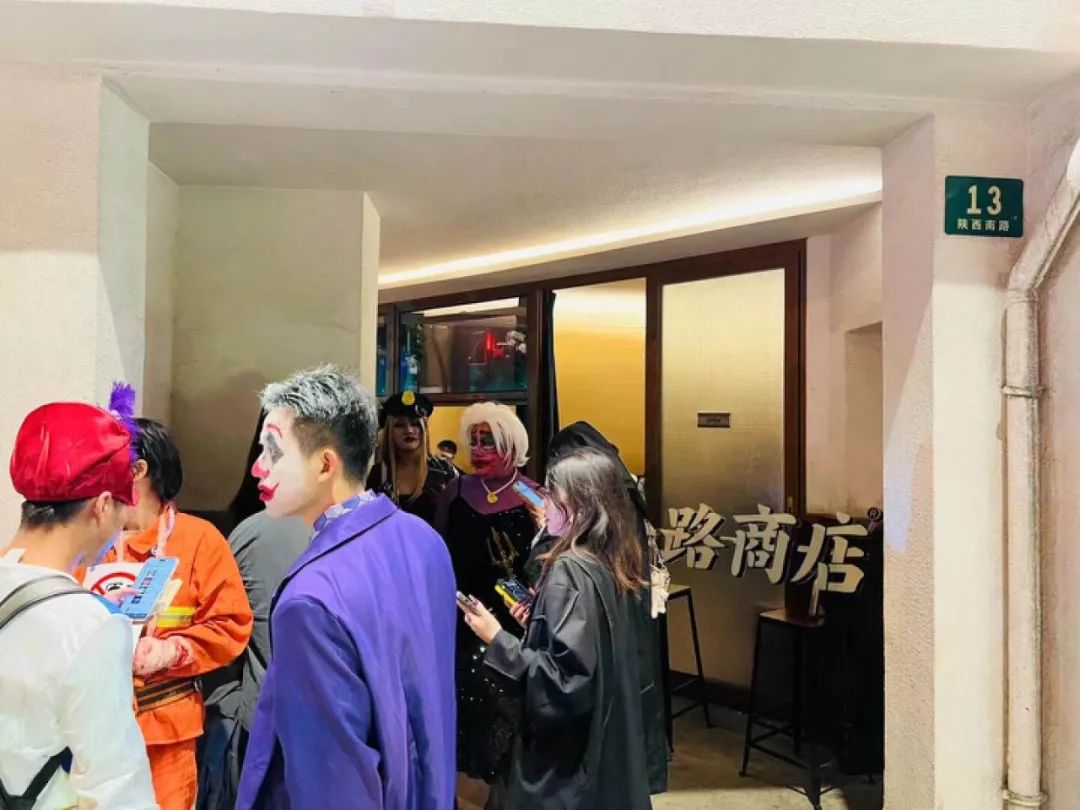公路商店将开放加盟，&ldquo;站着喝酒&rdquo;如何成了一门好生意？