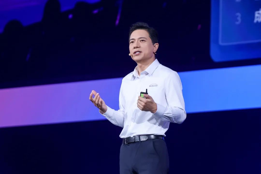领先半步,李彦宏要靠“有用”创造世界