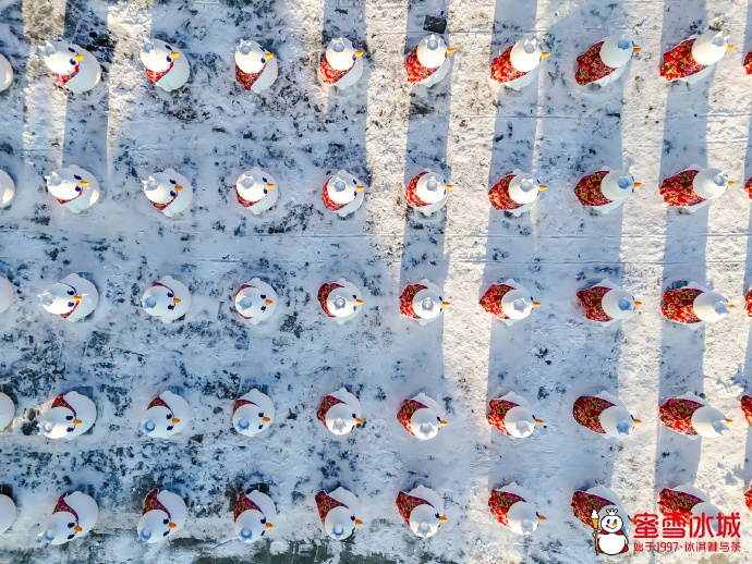 蜜雪冰城&ldquo;年会&rdquo;秘密基地曝光，瑞幸绷不住了！