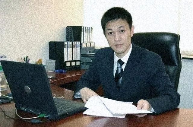 李斌的勇气哪里来?| 人物