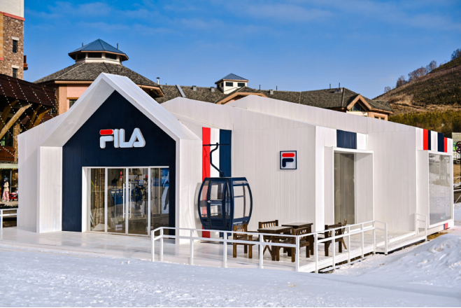 安踏的&ldquo;摇钱树&rdquo;FILA，撑不下去了