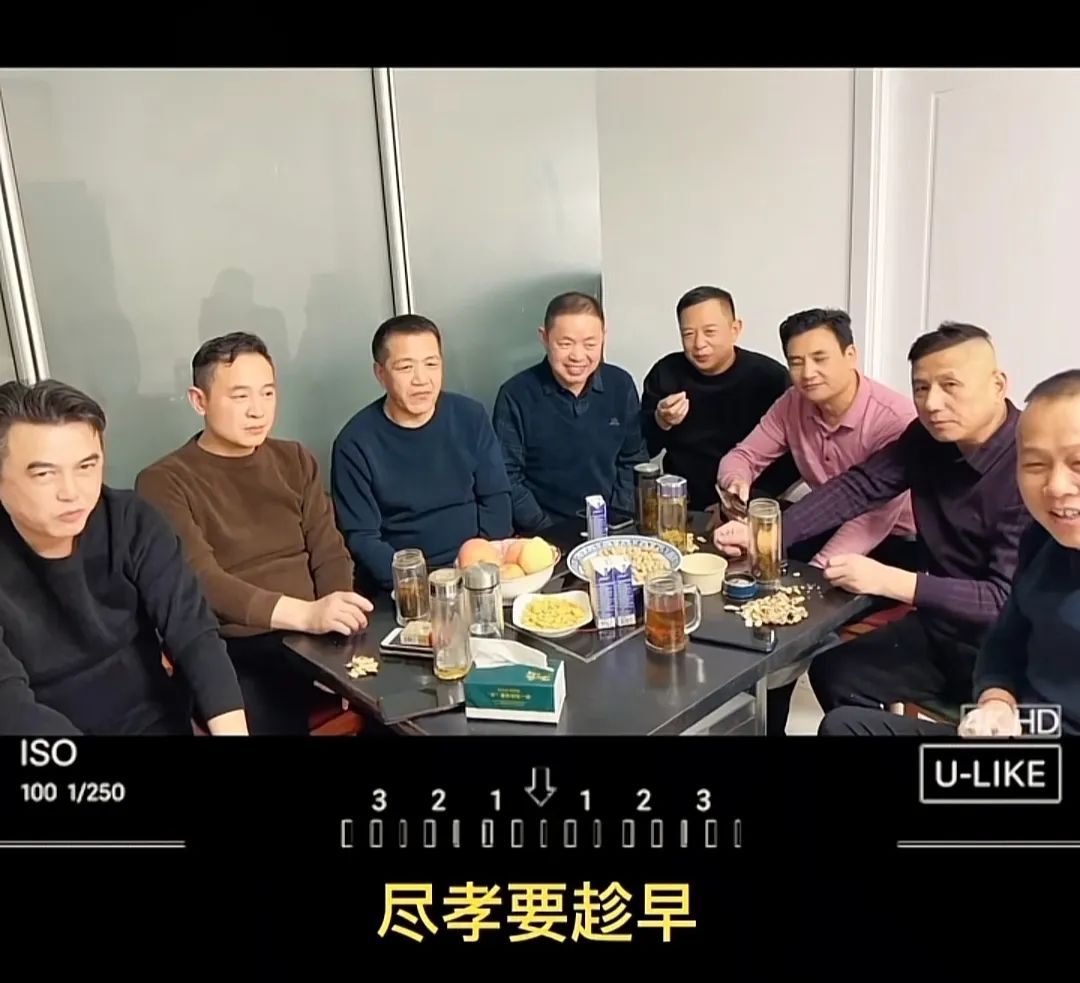 在抖音尬舞的“靳东”们,让万千少女买单