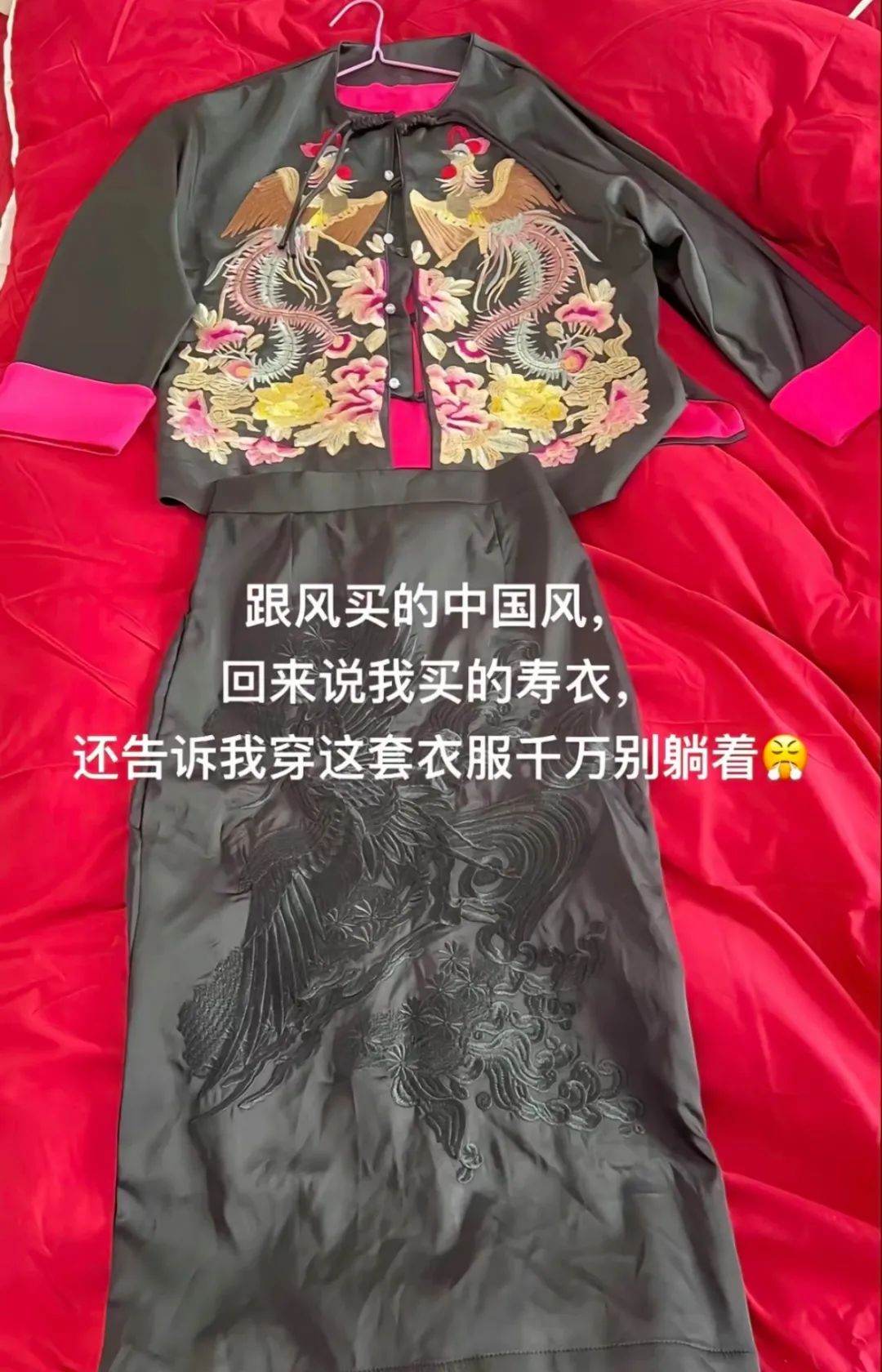 巴黎世家&ldquo;阴间&rdquo;新春广告，比李佳琦卖寿衣还绝！