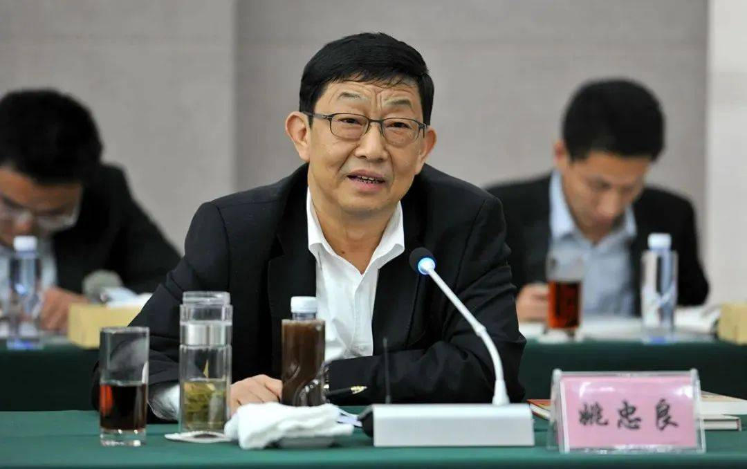 白象方便面，&ldquo;夹缝中&rdquo;突围的民族品牌
