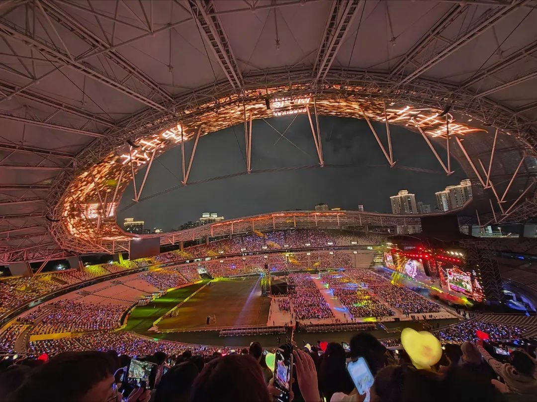 门票炒到60000元,周杰伦演唱会的黄牛“集体退票”,但钱没少赚?