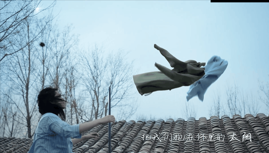蕉下文案,给了防晒新定义