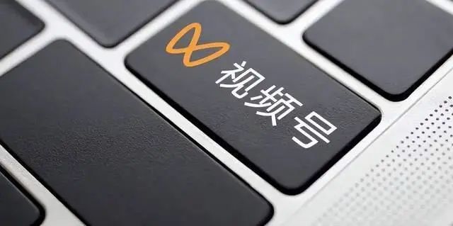 单季度广告收入10亿,“全村的希望”何时爆发?