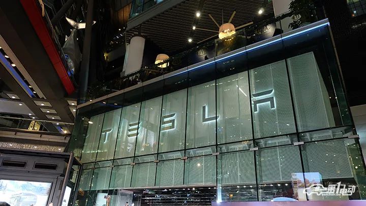 ​关闭中国首店，特斯拉也卖不动了？