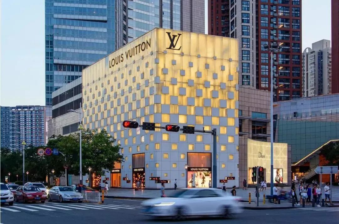 LVMH集团要“消灭”美妆代购,行业风向标?