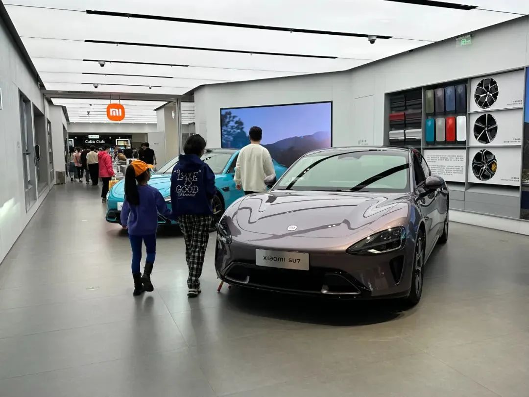 小米顾此失彼:汽车毛利大增,手机却跌至低谷
