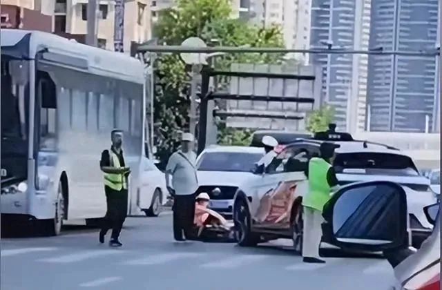 “萝卜快跑”火出圈:自动驾驶产业发展按下“加速键”