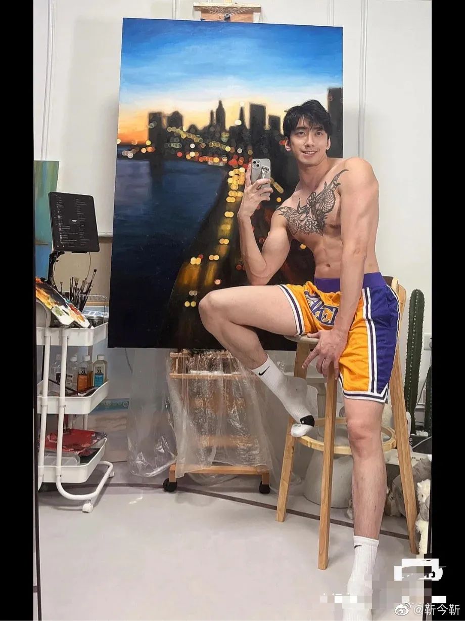 芒果台最新综艺《会画少年的天空》翻车！抄袭、炒作，骚操作不断！网友：你惹到了网上最疯的一群人！