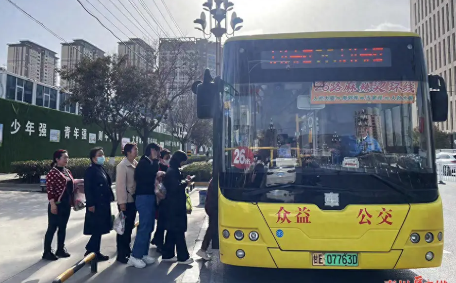 天水麻辣烫出圈,消费降级能火多久?