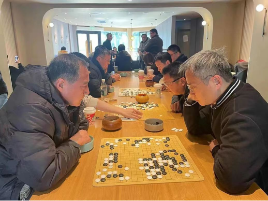 暗度陈仓!星巴克快比瑞幸还便宜了