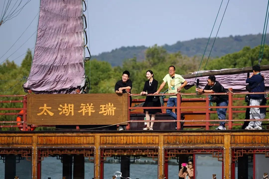 “小作文”结束,董宇辉的大考才刚开始