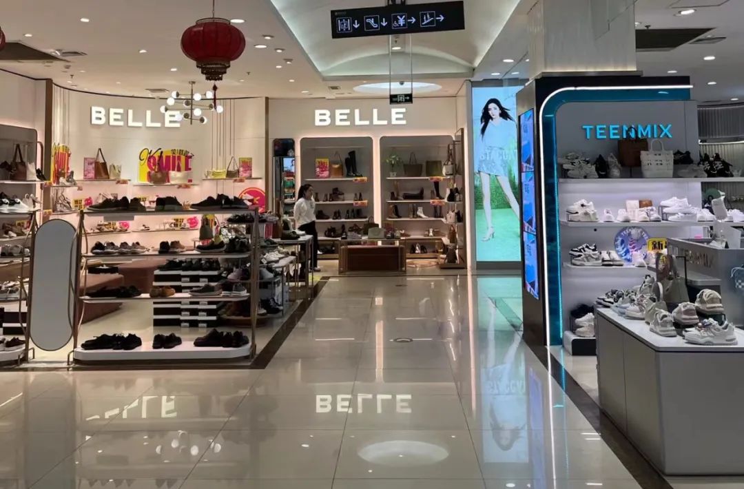 承包了百货商场鞋店的“半壁江山”,但百丽还是不够努力