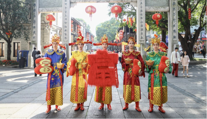 2025朴朴超市年货节的这一桌营销好饭，真香！