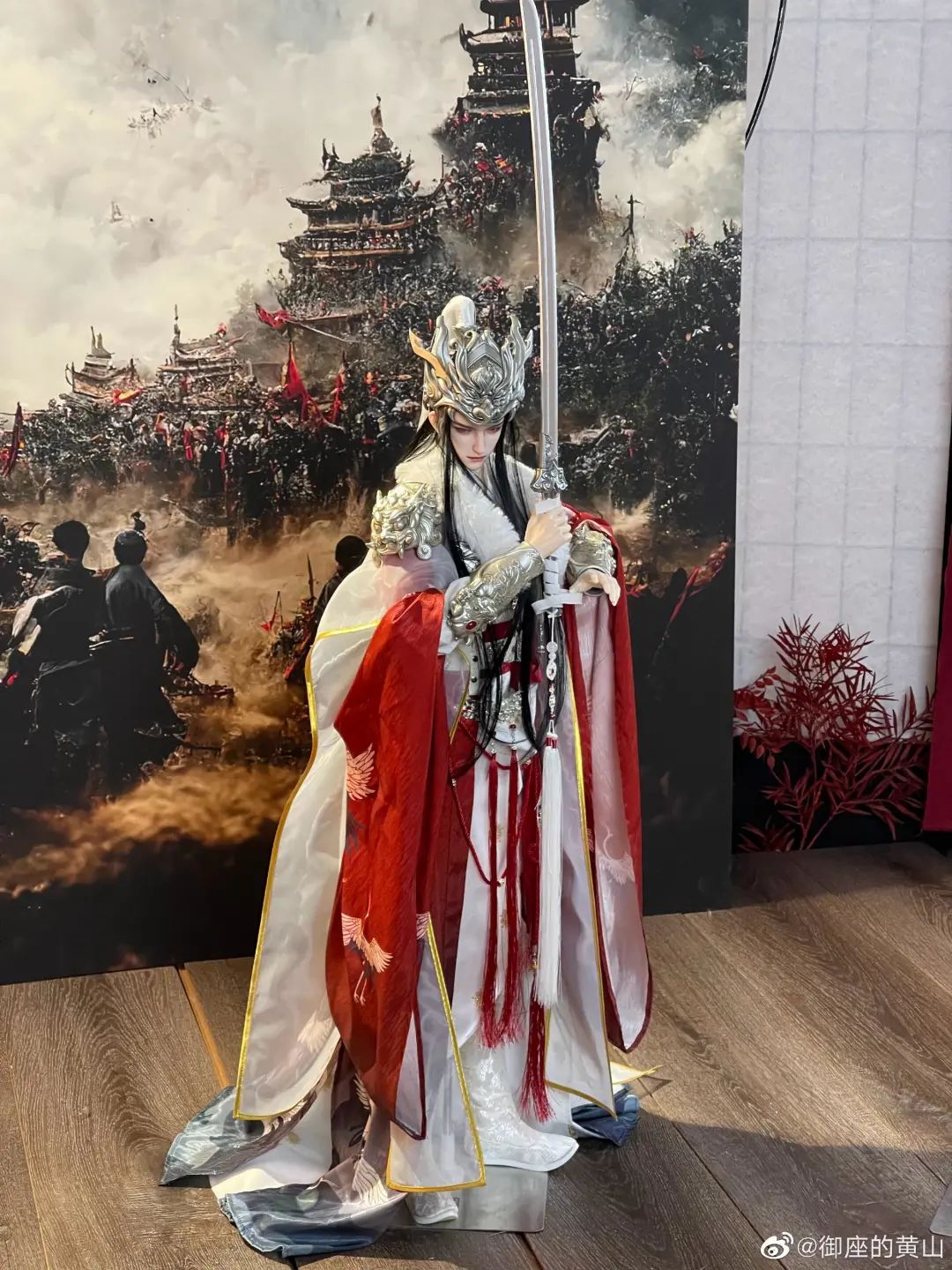 最“俊美”淘宝卖家,靠直播和短视频圈粉,上架秒光,年销3000万