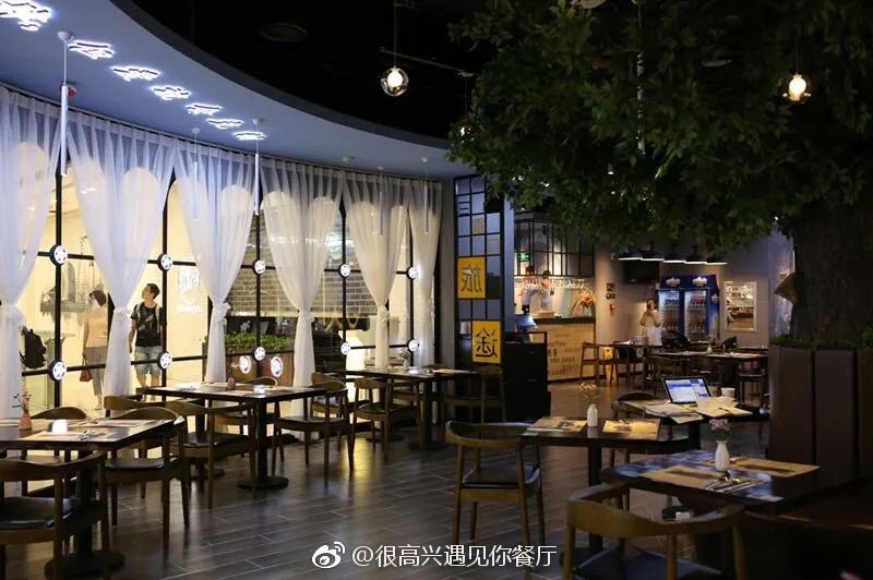 被曝巨亏上亿!韩寒“折戟”明星餐饮