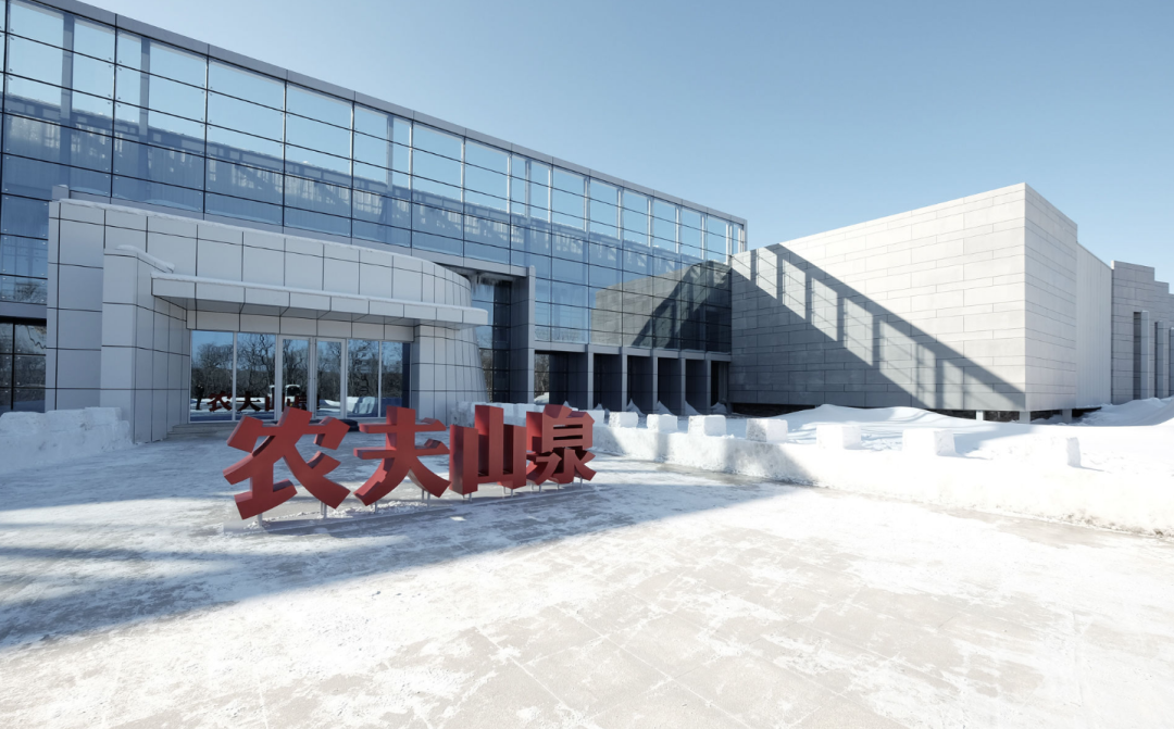 农夫山泉新品活动价18元15瓶?矿泉水产业疑将迎来大变局