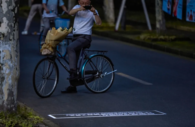 网易云音乐又出乐评书,每一句都是人生故事!