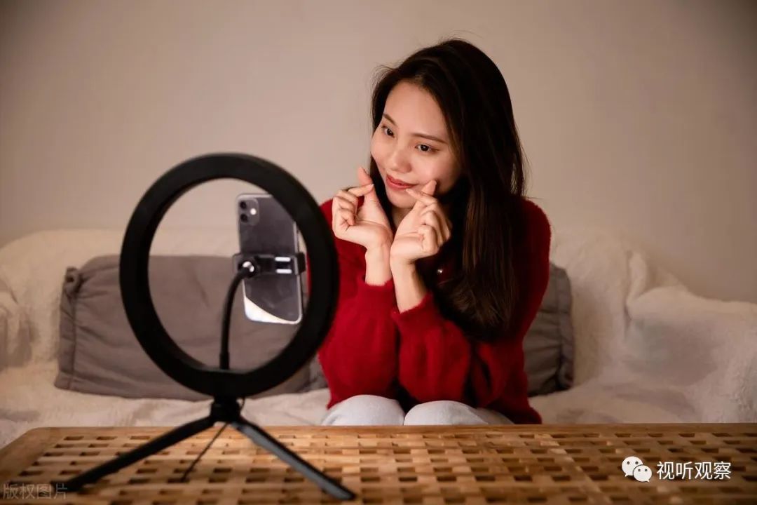 “清退”向左,“挂靠”向右,中小公会该如何选择?