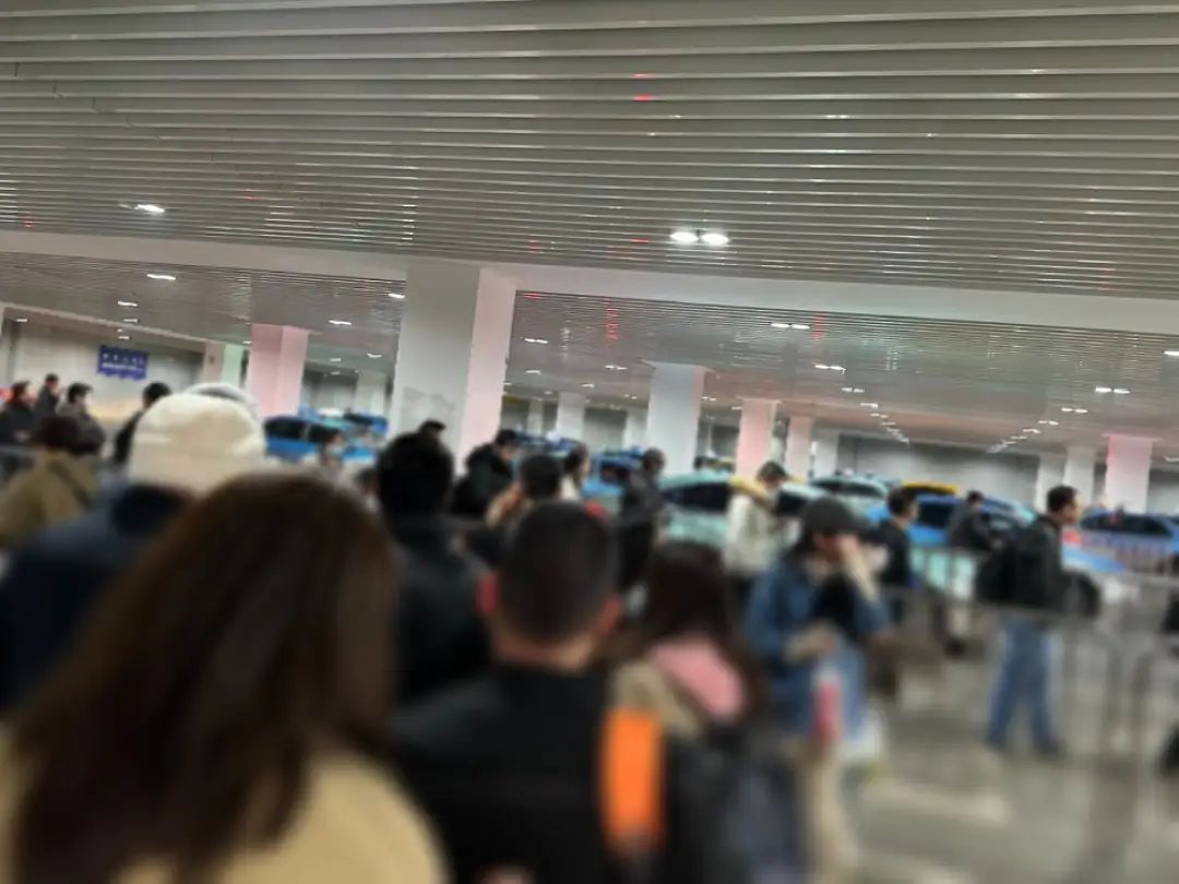 这届外贸人,正在“卷”技术