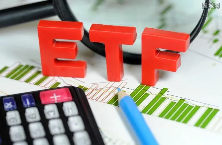 为什么没多少顾客的金店,还越开越多?