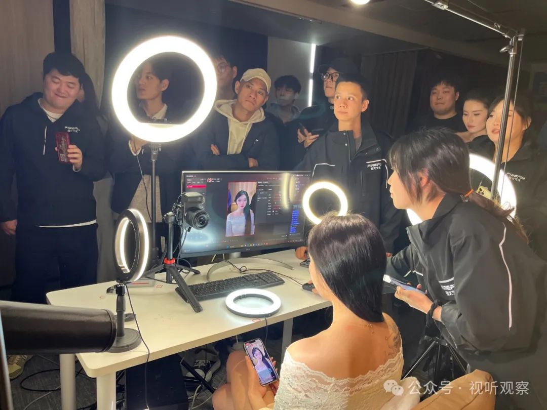 萤火文化携手抖音举办《直播间调试封闭训练营》,参会公会坦言:强的可怕受益颇多!