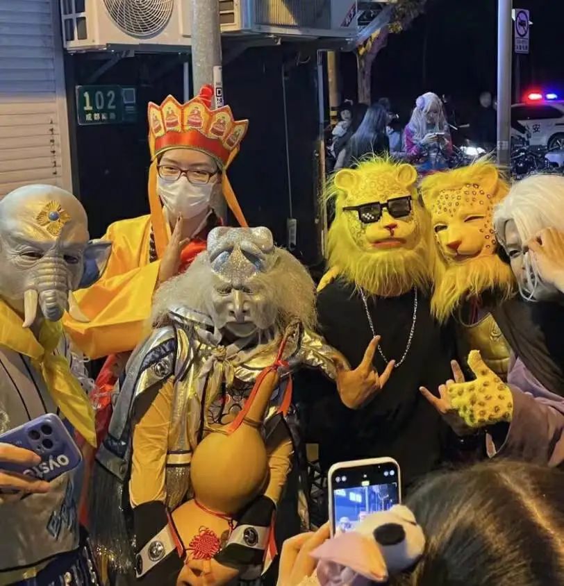 万圣节变“万梗节”?品牌cos大乱炖笑不活了