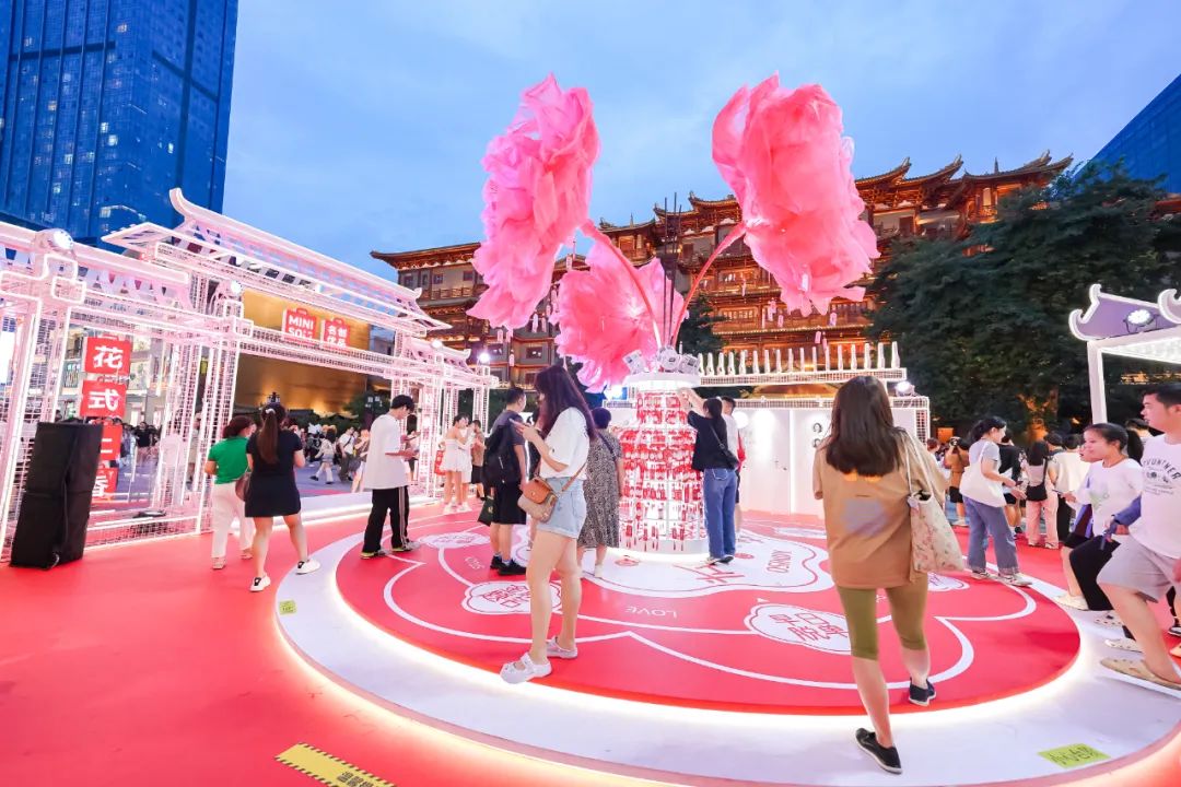 如何用香薰重塑上香文化?名创优品引领“上香”新潮流