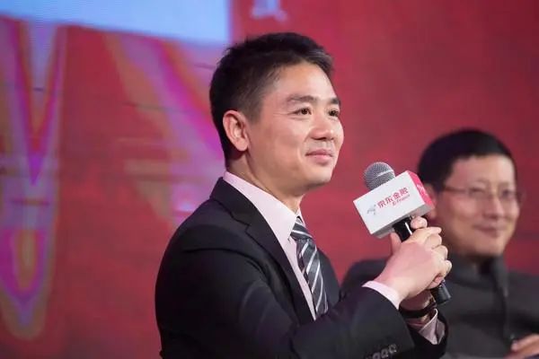 &ldquo;AI刘强东&rdquo;，京东直播「出牌」了？