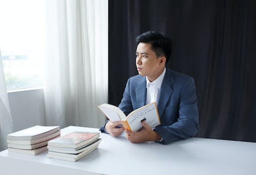 跨境做电商(跨境电商的女性“闯入者”:海外“扫房”建仓,牵手国际巨头合作)