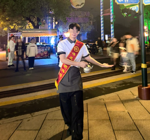 万圣节变“万梗节”?品牌cos大乱炖笑不活了