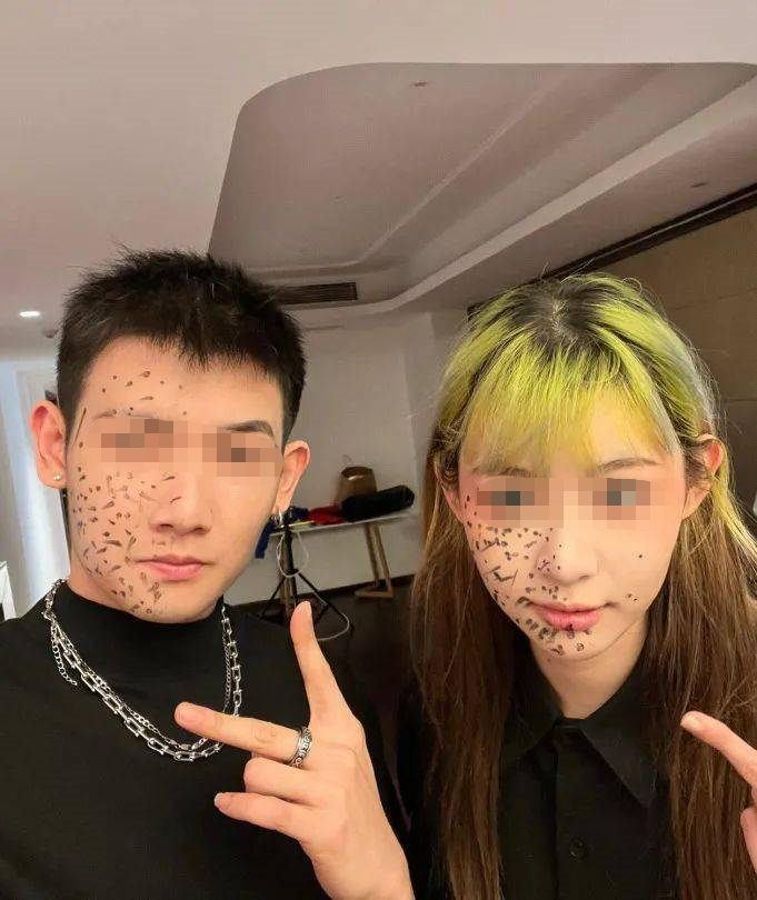 抖音千万级“机车女神”,官宣50岁男友后翻车了