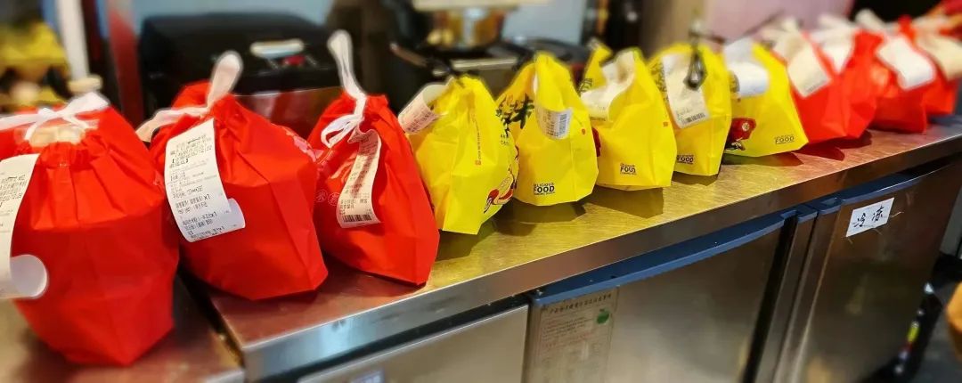 餐饮品牌案例 |小门店到“大”品牌,会赚钱的品牌,都有这些特征!