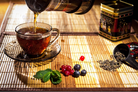 中国7万茶企，同样做不出一家特威茶