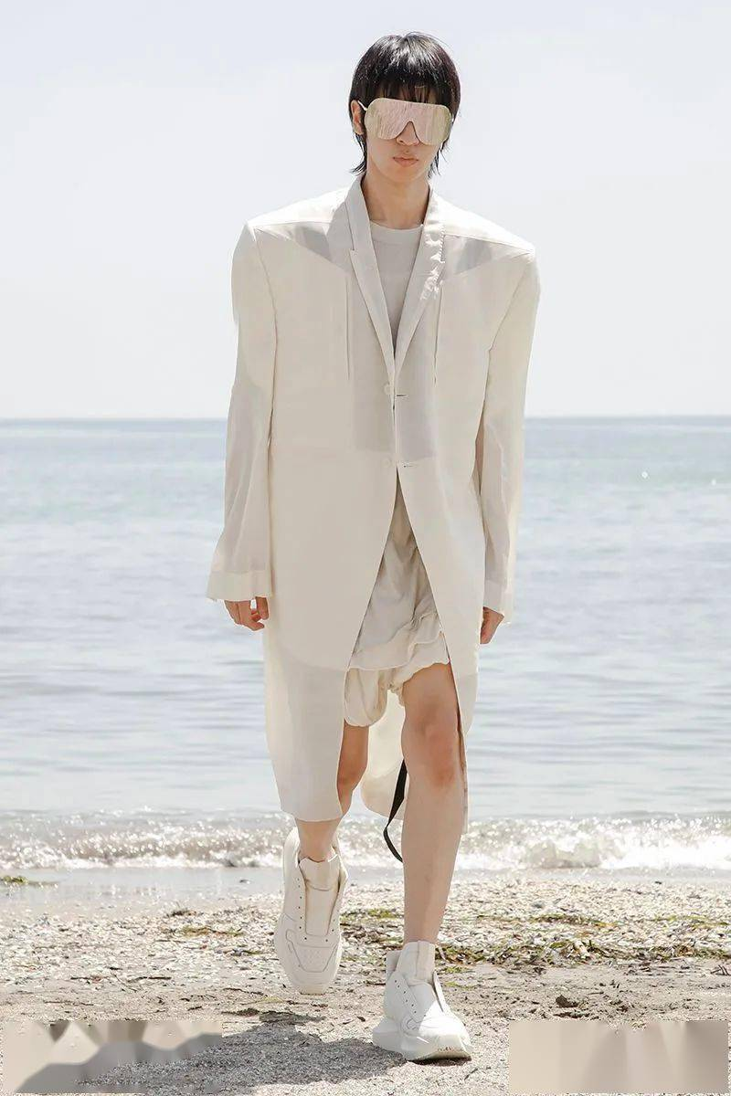 大S购物偏好中的Rick Owens,竟是暗黑之王?| 锐观察