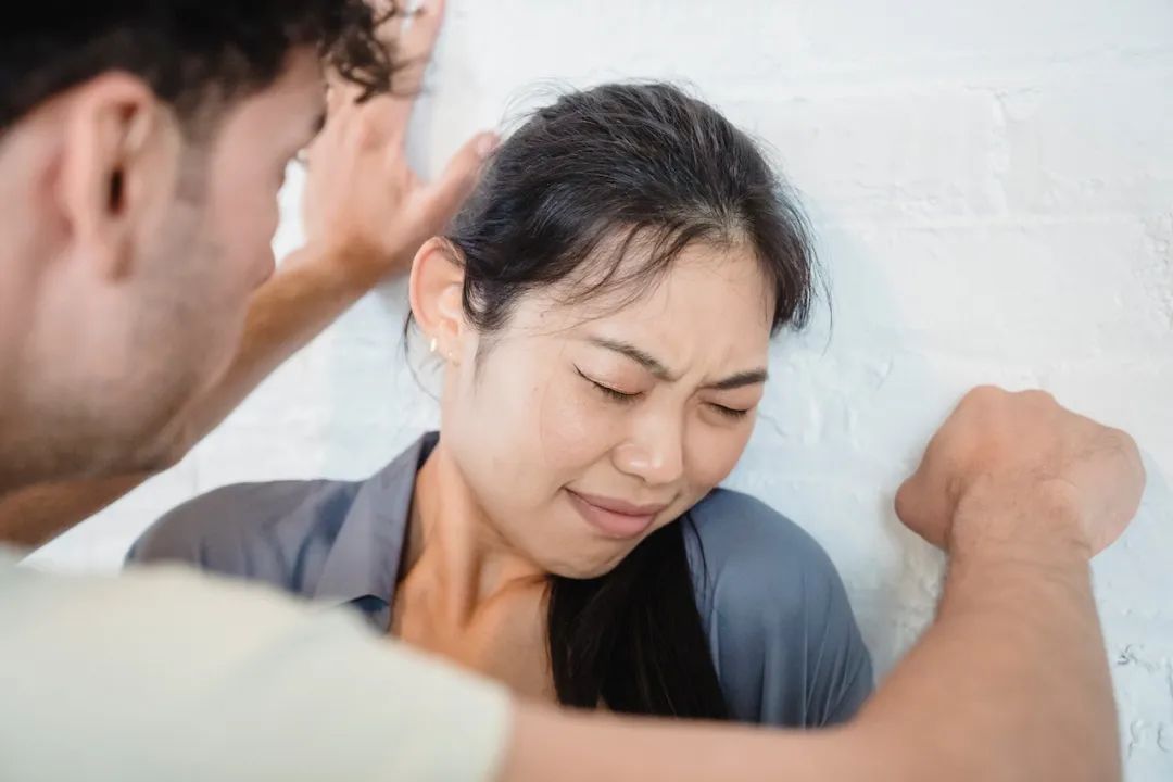如何超越羞耻感,展现更好的自己?