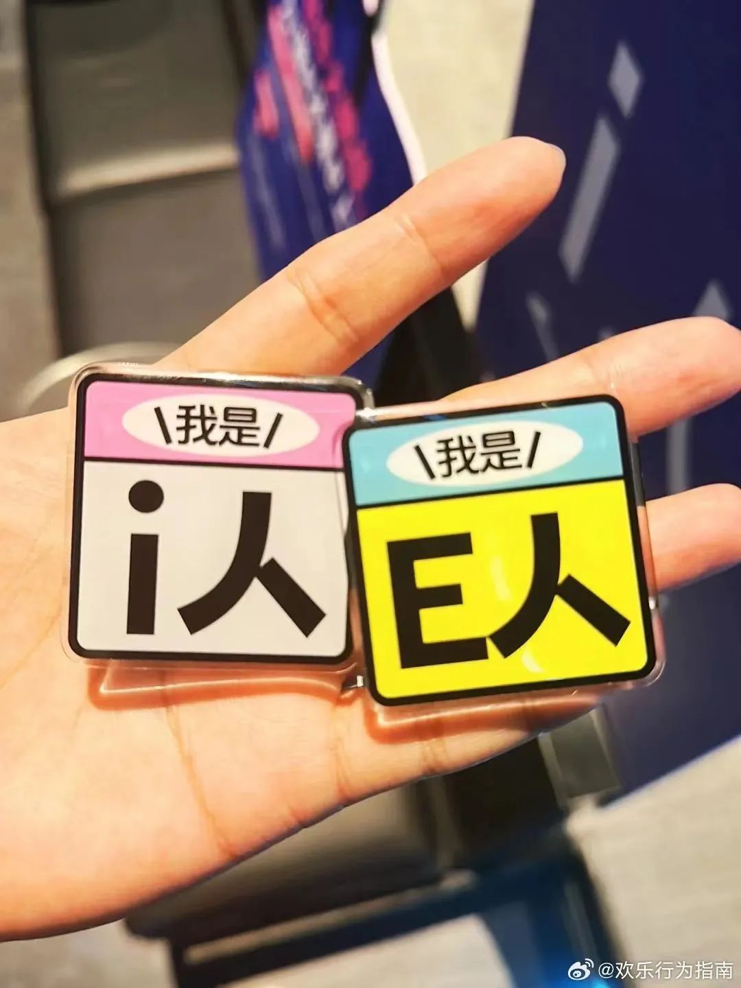 终于，海底捞向社恐妥协了！