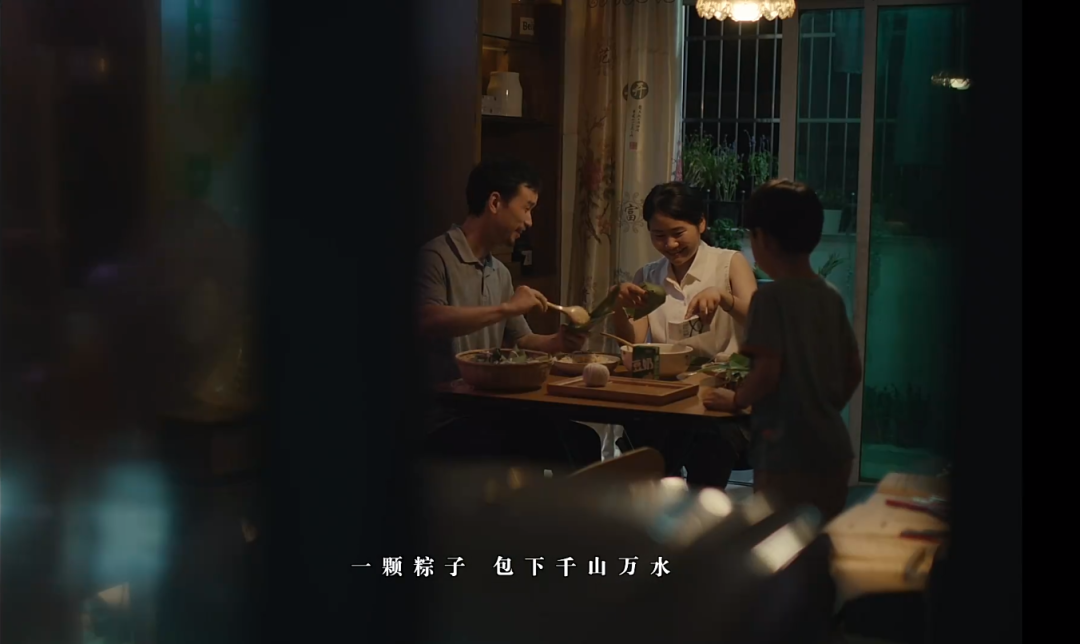 看完伊利的散文诗,端午想回家了......