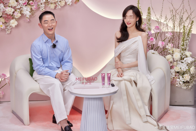 唐嫣微博之夜“丢人”,美肤宝的锅?