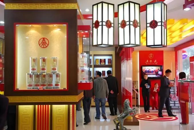 五粮液:控货挺价,饮鸩止渴