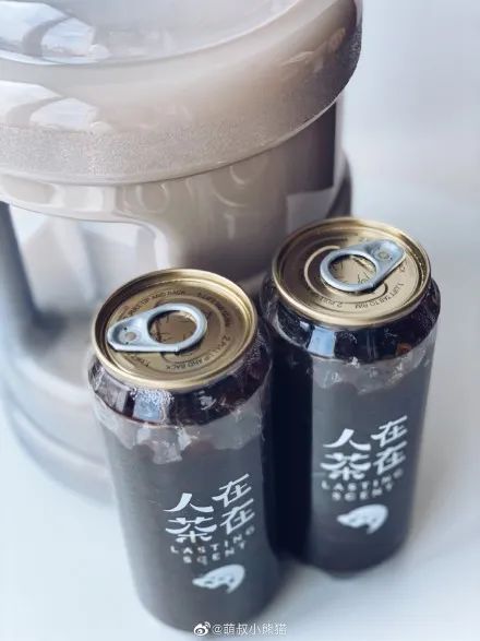 奈雪一桶2.2L，主打一个&ldquo;大&rdquo;营销！