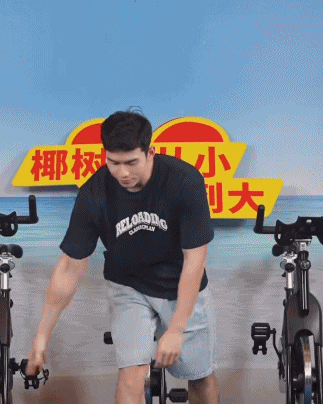 书亦的男色营销,堪比椰树!