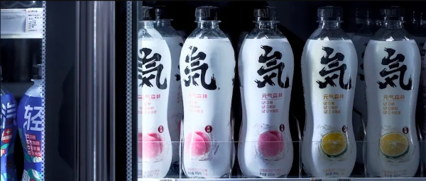 农夫山泉出绿款,还是有点甜,反击开始?